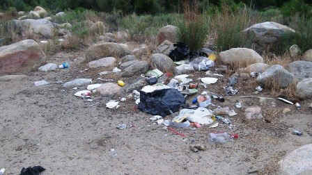 Trash along the Kern